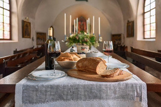 Abendmahl in einer Kirche